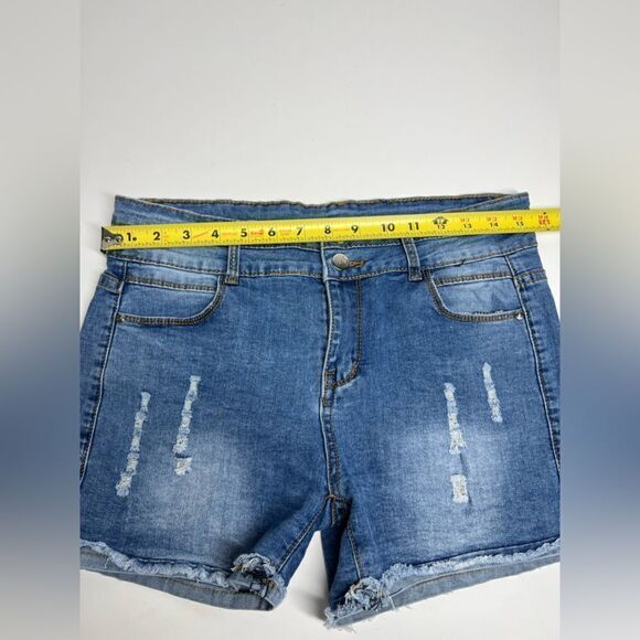 Denim Light washed Distressed Shorts Size 6 - Picture 7 of 8